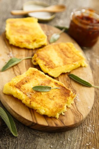 Quadrados de polenta
