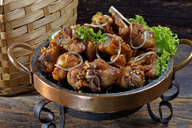 Frango à passarinho