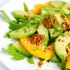 Salada de rúcula, manga e abacate