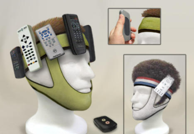 2. Se perde sempre seus controles remotos, seus problemas acabaram. Mas sugiro tratar a causa do esquecimento. Melhor que usar este acessório nada digno