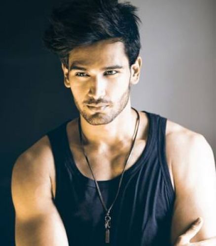 Rohit Khandelwal - 'Mister Mundo 2016'