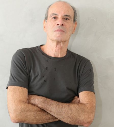 Ney Matogrosso já afirmou usar maconha terapeuticamente