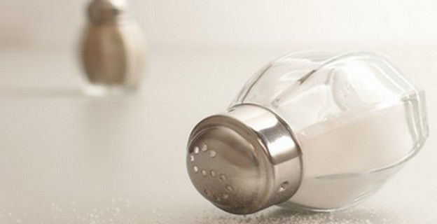 Não colocar sal no prato