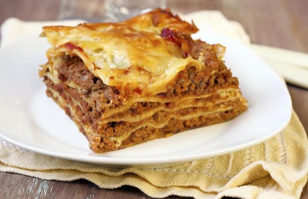 Não colocar molho suficiente na lasanha