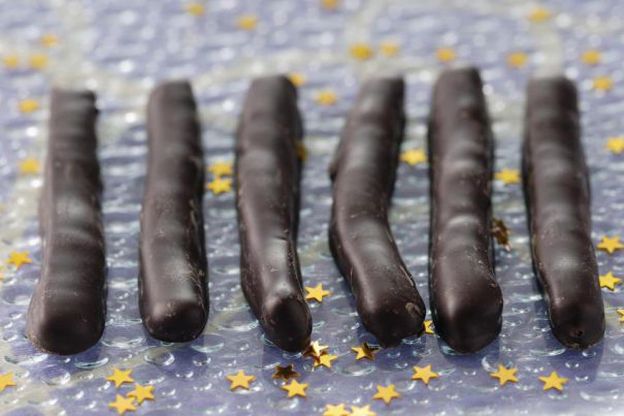 Laranjas cristalizadas com chocolate