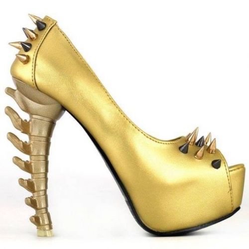 À venda na Amazon por 29€...