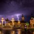Union Square, em Oradea, na Romênia, durante uma tempestade de raios