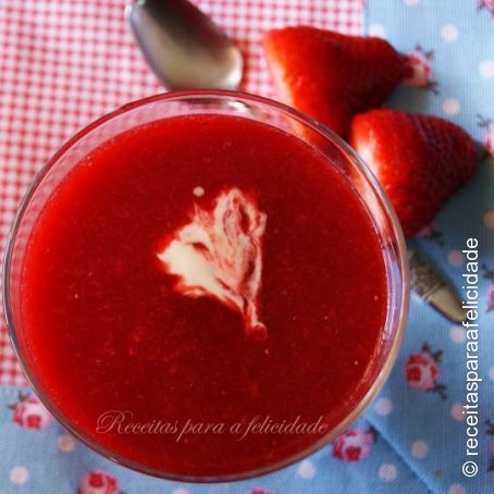 Sopa de Morangos