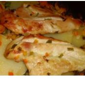 Peito de frango ao forno com legumes
