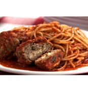 Macarrão da mama com polpettone recheado de queijo