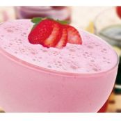 Mousse prático de morango com iogurte natural
