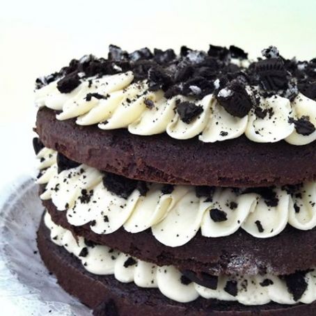 Naked Cake de baunilha com Negresco