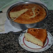 Bolo de Arroz Cru com coco e queijo