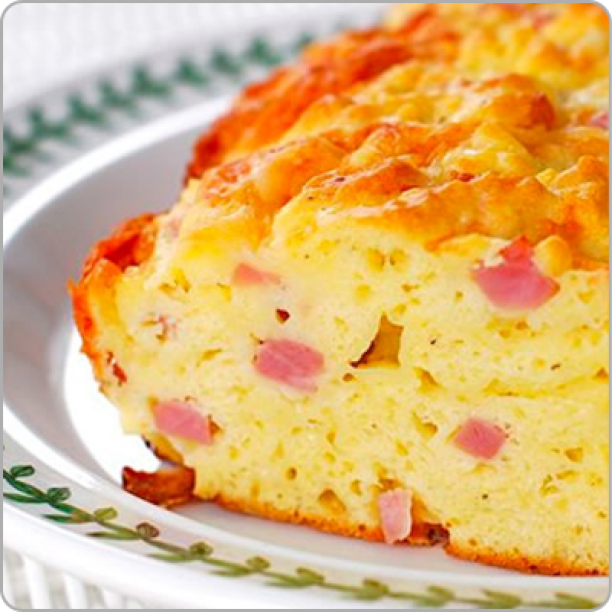 Bolo de queijo e presunto