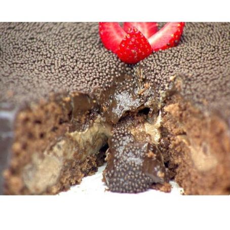 Bolo de Chocolate Recheado de Forno