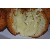 Bolinho de arroz com queijo