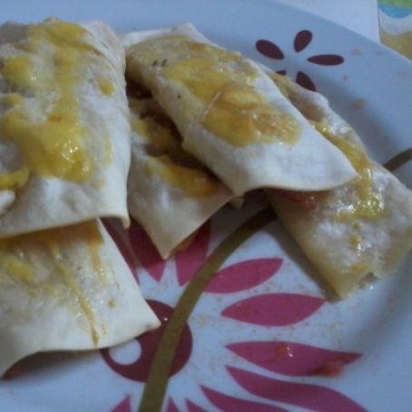 Rocambole de massa de Pastel