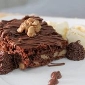 E se a gente te convidasse pra comer um BROWNIE DE CHOCOLATE COM NOZES E NUTELLA?! :)