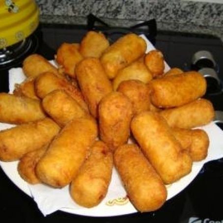 Enroladinho de salsicha(frita)