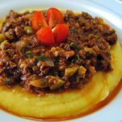 Polenta com molho