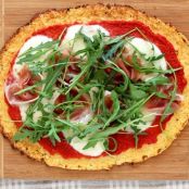 Pizza mow carb com massa de couve-flor