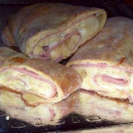 Pão recheado com presunto