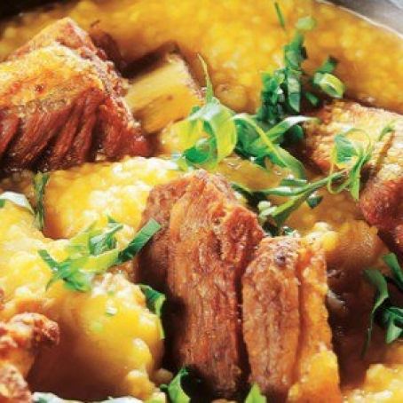 Canjiquinha com costela de porco