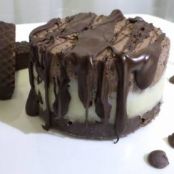 Torta de Leite Condensado com mousse de chocolate 