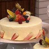 Torta de champagne e frutas vermelhas