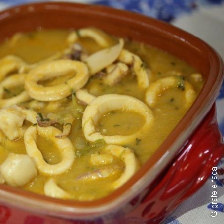 Caril de Lulas com Maçã