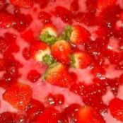 Surpresa de chocolate com morango