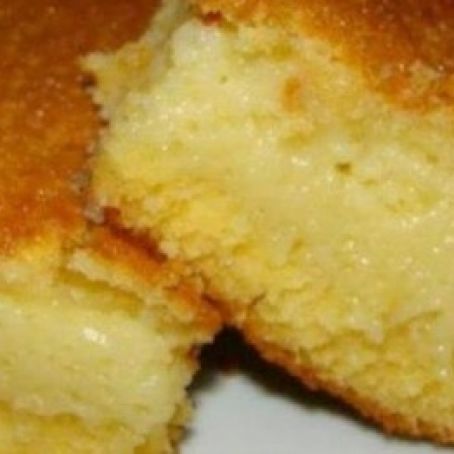 Bolo cremoso de fubá