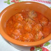 Almôndegas com farinha de rosca