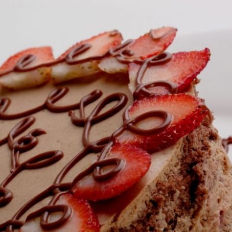 Bolo de chocolate com morango