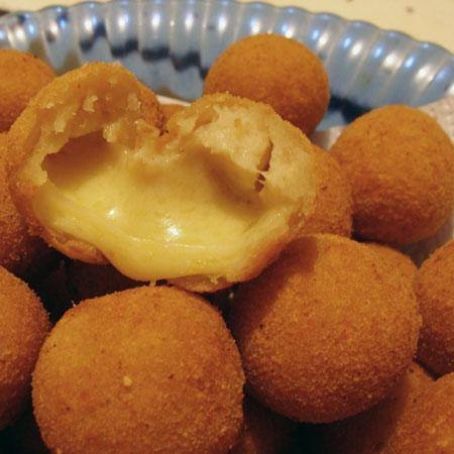Bolinhas de Queijo