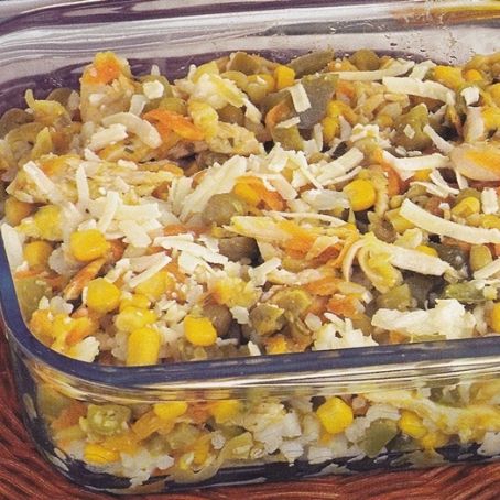 ARROZ À GREGA COM FRANGO