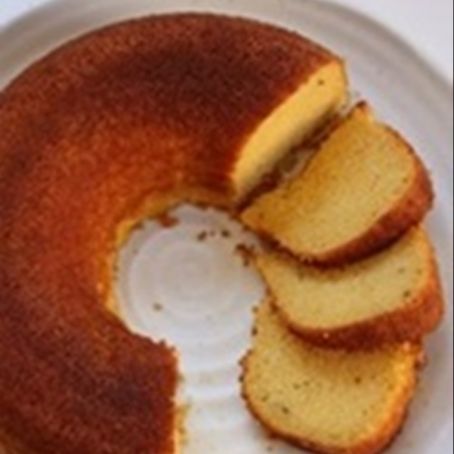 Bolo de Fubá Prático