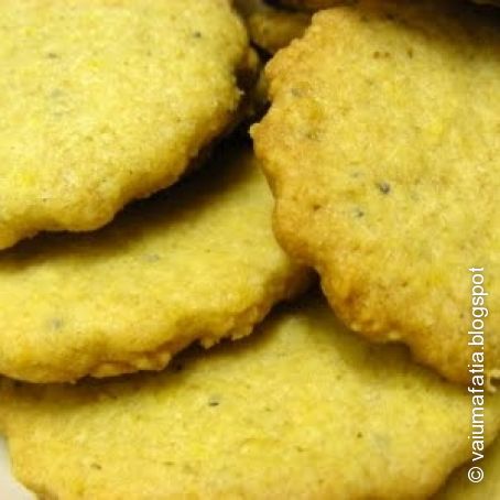 Bolachas de manteiga e aveia com sementes de papoila