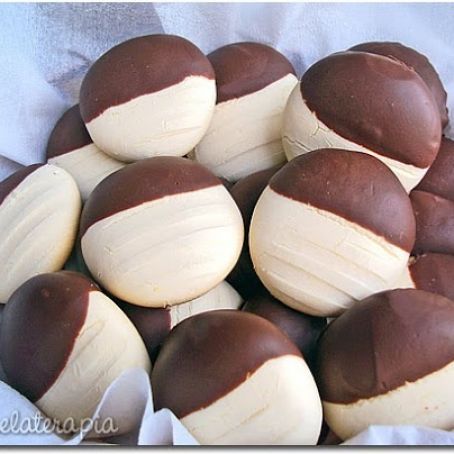 Bolachinha de Leite Condensado com Chocolate