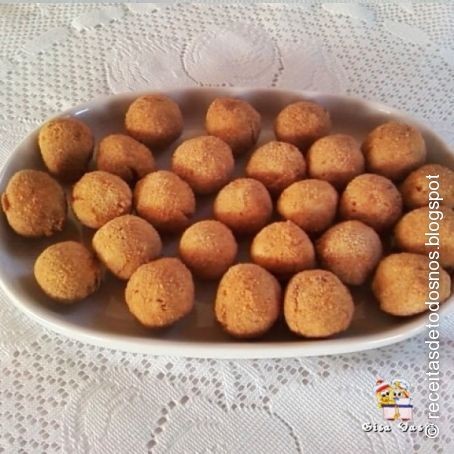 Bolinha de queijo especial fácil