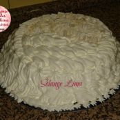 Bolo de iogurte e chocolate branco