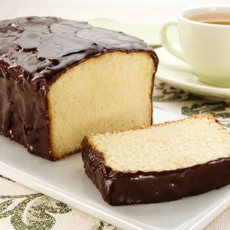 Bolo de Coco com Cobertura de Chocolate