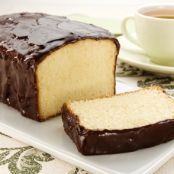 Bolo de Coco com Cobertura de Chocolate