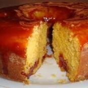 Bolo de fubá com goiabada