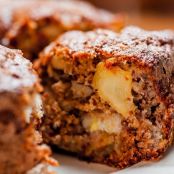 Bolo integral de maçã e banana