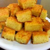 Bolo de mandioca e coco