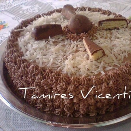 Bolo de chocolate com recheio cremoso