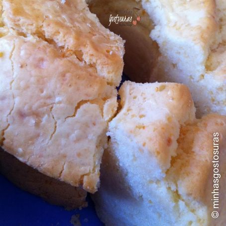 Bolo de pão de queijo de liquidificador 