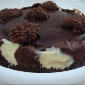 Bolo trufado de brigadeiro branco e preto