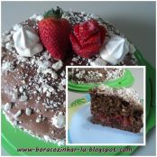 Bolo de Chocolate com Morango maravilhoso - Etapa 3